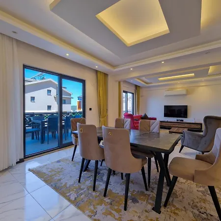 Daisy A Villa